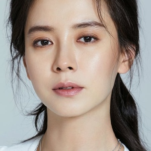 Song Ji-hyo